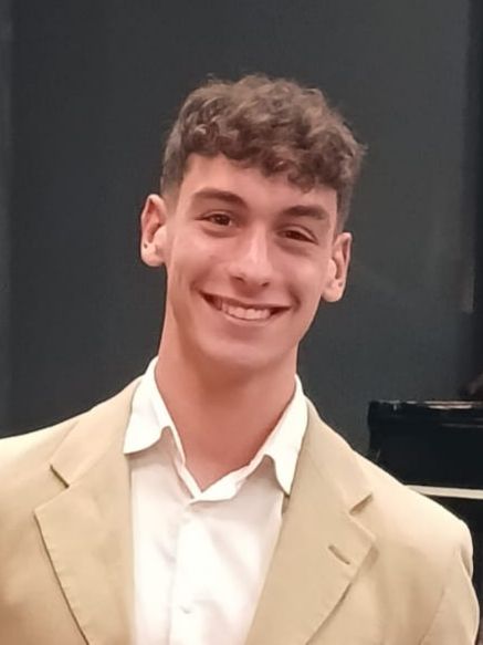 ניצן לוין ממליץ