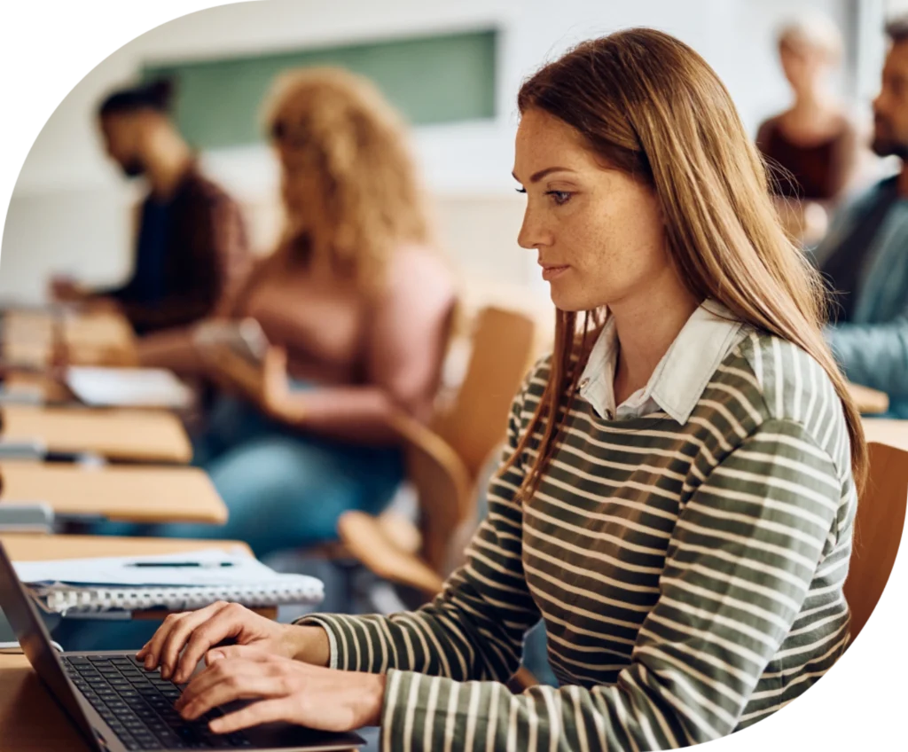 מצאו את מקומכם מבין מגוון מסלולים ומקצועות לימוד